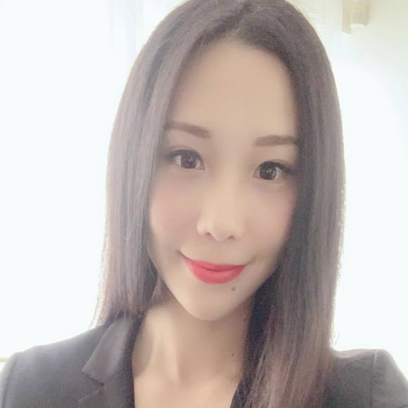 Meet your Posher, Martina - Picture 1 of 1